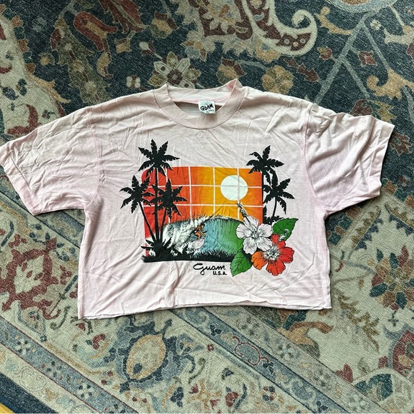 Vintage Guam cropped tee - Picture 1 of 3